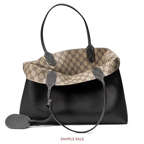 gucci borsa shopper con charms|borsa gucci outlet.